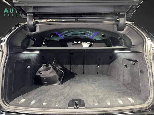 BMW XM Plug-in Hybrid