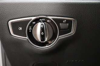 https://vehicle.imgix.net/4253846/a0896d6a-9902-480c-8b67-766b85de7f2e.JPG