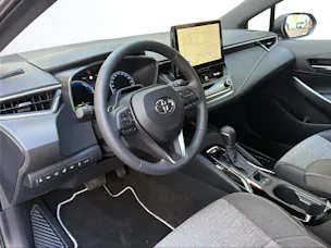 Toyota Corolla Touring Sports 2.0 HSD Swiss Edition