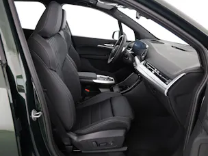 BMW 230e xDrive paddles Active Tourer