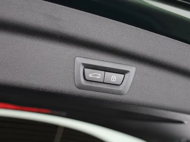 BMW 230e xDrive paddles Active Tourer