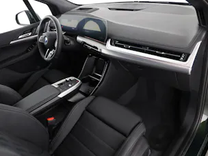 BMW 230e xDrive paddles Active Tourer