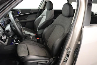 https://vehicle.imgix.net/4253912/b84fe75f-7ce6-4ce8-8c99-97673c0e75cb.JPG