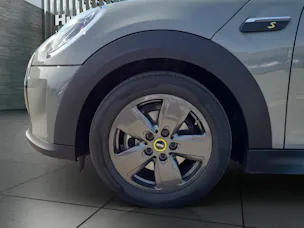 Mini F56 Cooper SE