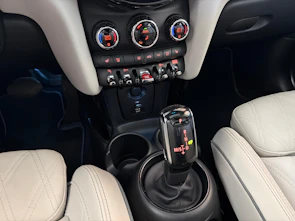 image du véhicule MINI F55 2.0i Cooper S SDKG