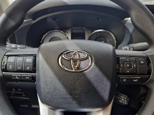 Toyota Hilux Double Cab.-Pick-up 2.8 48035/000
