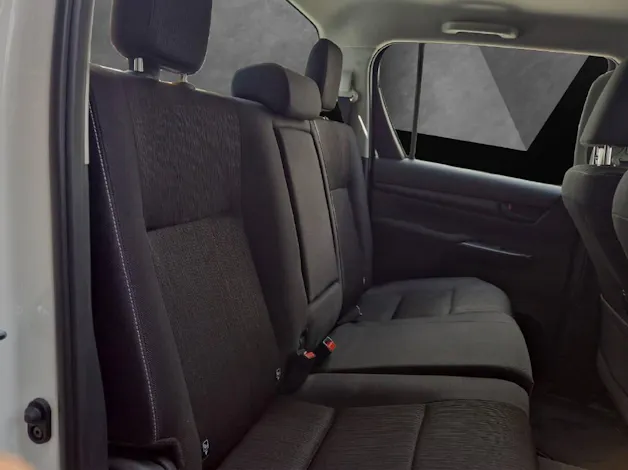 Toyota Hilux Double Cab.-Pick-up 2.8 48035/000