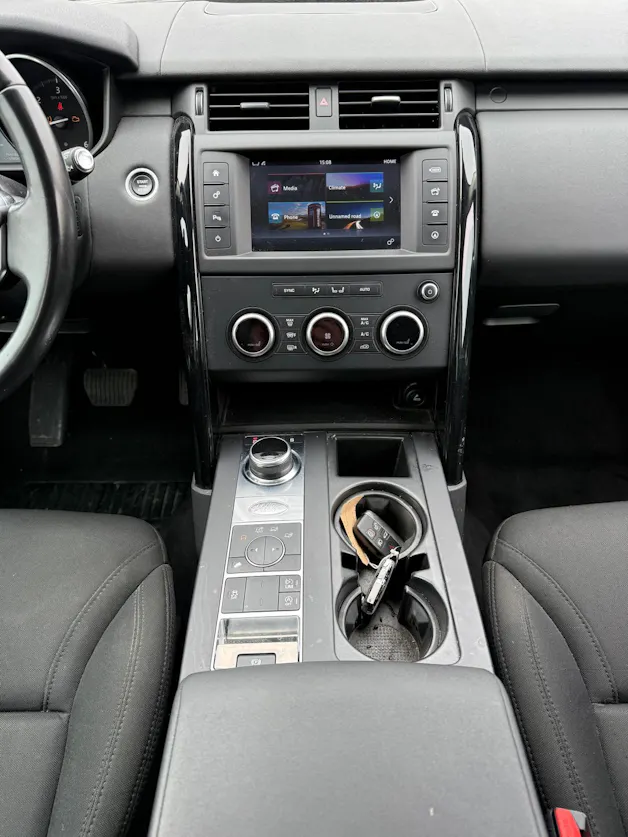 Land Rover Discovery 2.0 TD4 S
