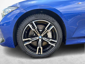 Fahrzeugbild BMW 330i xDrive