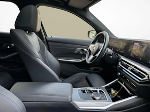Fahrzeugbild BMW 330i xDrive