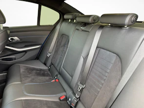 Fahrzeugbild BMW 330i xDrive