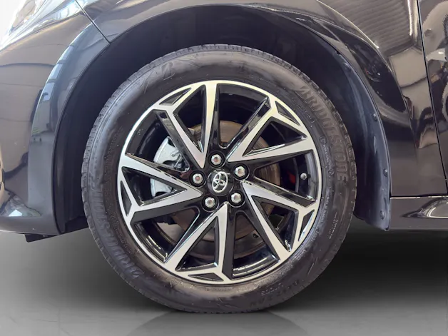 Toyota Yaris 1.5 VVT-i HSD Trend