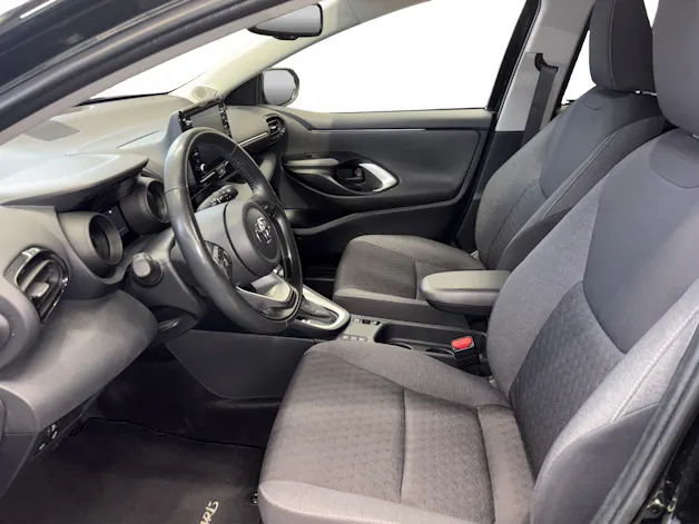 Toyota Yaris 1.5 VVT-i HSD Trend