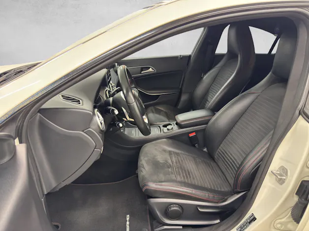 Mercedes-Benz CLA 250 Urban 4m