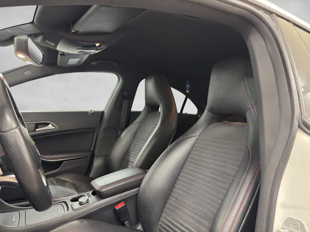 Mercedes-Benz CLA 250 Urban 4m