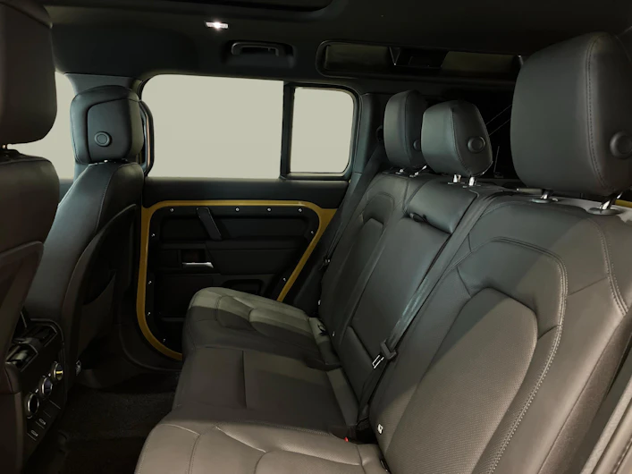 immagine del veicolo LAND ROVER DEFENDER