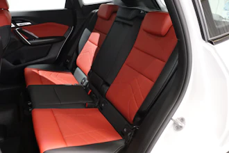 https://vehicle.imgix.net/4254249/663e3e80-0b8e-45fb-9225-1826a83ba665.JPG