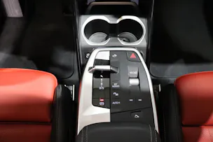 BMW X1 20d xDrive paddles