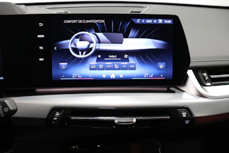 https://vehicle.imgix.net/4254249/953fd170-bb6c-4ec5-8a5f-ac3433a7c86c.JPG