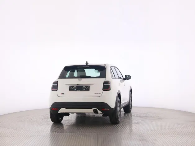 Fiat 600 1.2 Hybrid Icon Swiss Edition