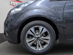 Kia Venga 1.6 CVVT Swiss Champion / inkl. Winterräder / Panorama-Glasdach / Rückfahrkamera / Occasiongarantie Premium