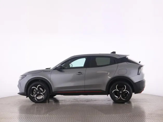 Alfa Romeo Junior 1.2 Ibrida Speciale