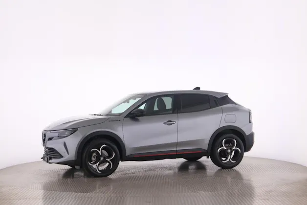 Alfa Romeo Junior 1.2 Ibrida Speciale