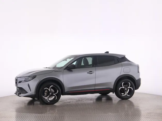 Alfa Romeo Junior 1.2 Ibrida Speciale