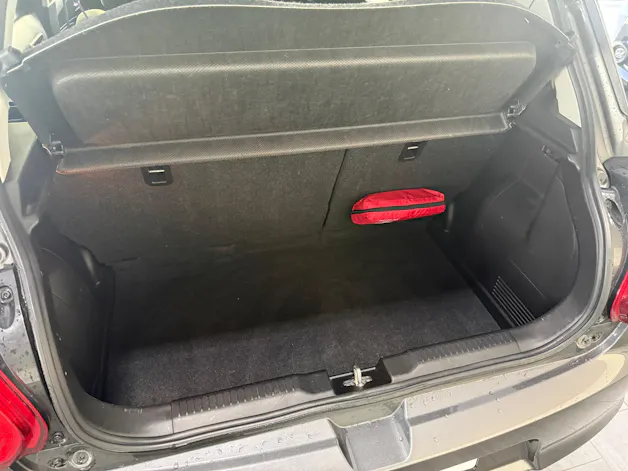 Suzuki Swift 1.0 T Compact+