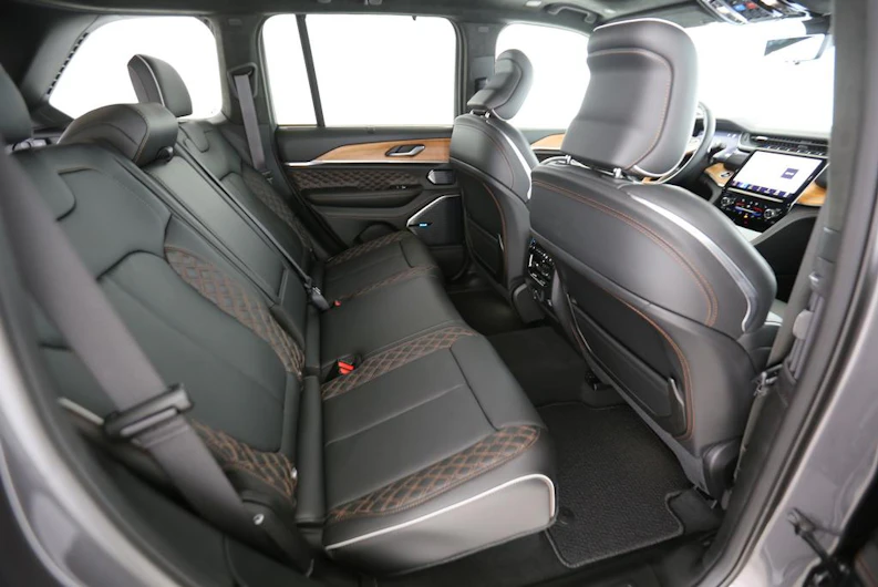 immagine del veicolo JEEP Grand Cherokee