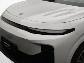 https://vehicle.imgix.net/4254358/edfe47c4-2850-46db-b11f-29e0525842d8.jpg