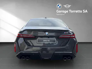 BMW M5 xDrive