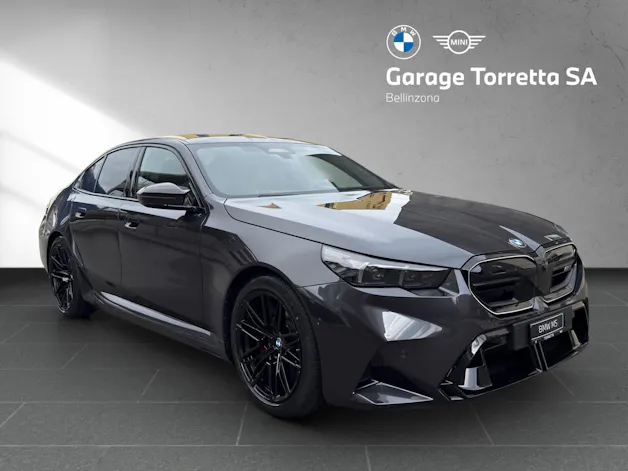 BMW M5 xDrive