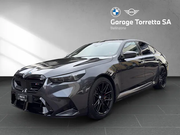 BMW M5 xDrive