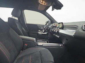 Fahrzeugbild MERCEDES-BENZ GLB 220 4MATIC AMG Line