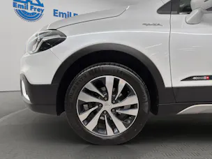 Suzuki SX4 S-Cross 1.4 T Piz Sulai Top Hybrid 4x4