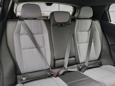 MITSUBISHI ECLIPSE CROSS 11
