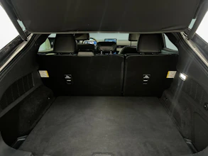 https://vehicle.imgix.net/4254527/6f5487d2-8a1d-4bf8-8774-21a2fd10fe35.jpg