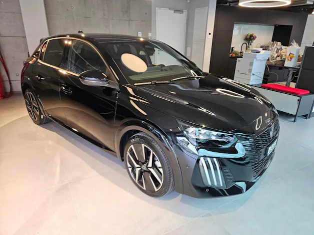 Peugeot 208 1.2 Hybrid 145 GT