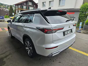 Mitsubishi Outlander 2.4 PHEV Instyle 4x4
