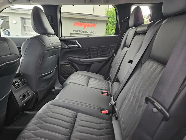 Mitsubishi Outlander 2.4 PHEV Instyle 4x4