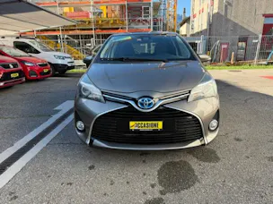 Toyota Yaris 1.5 VVT-i HSD Trend