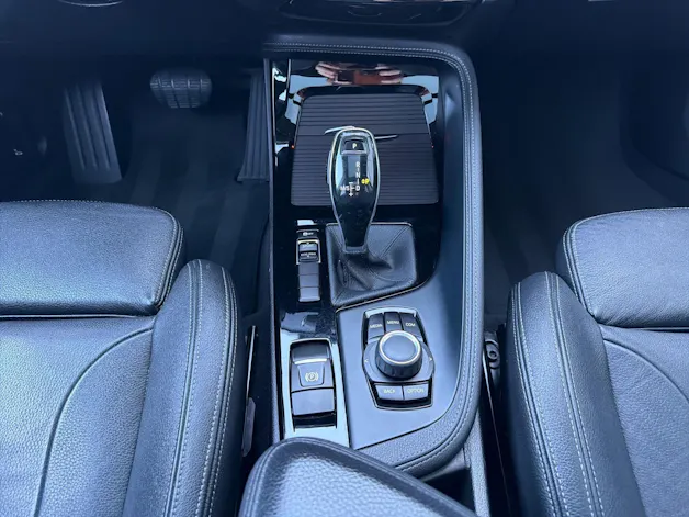 BMW X1 18i sDrive X-line (CH)