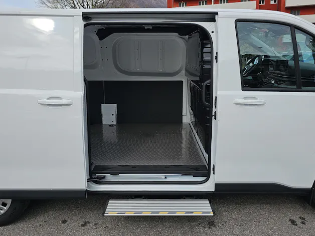 Maxus Deliver 7 Kaw. L2H1 2.0 TD Base