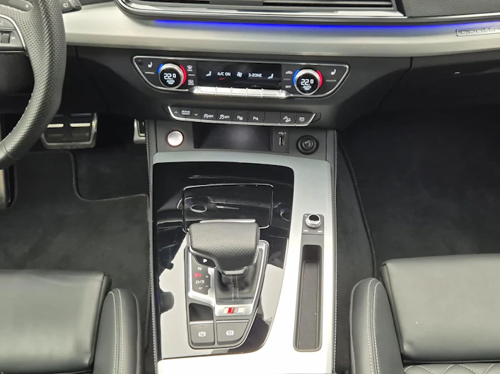 Fahrzeugbild AUDI SQ5