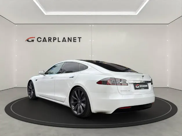 Tesla Model S 90 D