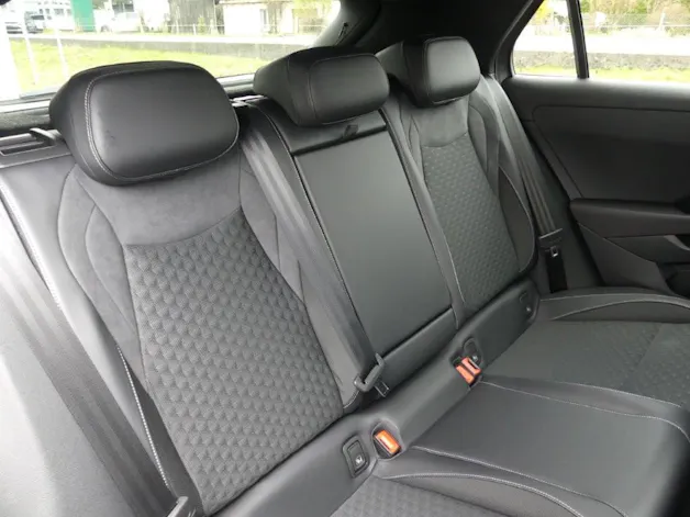 VW T-Roc 1.5 eTSI mHEV R-Line DSG