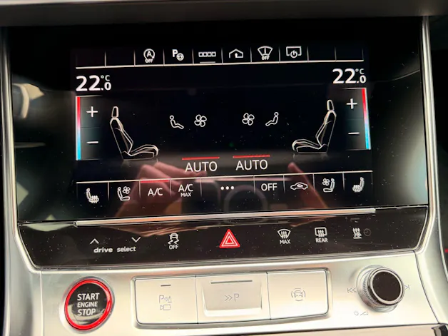 Audi RS6 AVANT 4.0 TFSI QUATTRO *** TRAUM IN NARDOGRAU MATT & KERAMIK BREMSEN & 5 JAHRE AUDI WERKSGARANTIE ***