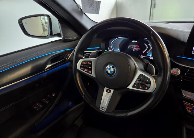 BMW 545e xDrive M-Sport