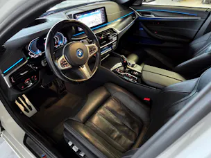 BMW 545e xDrive M-Sport